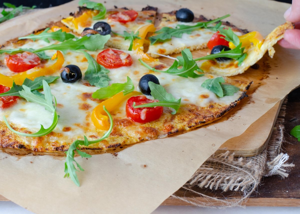 5 alternatif adonan pizza tradisional yang mudah dibuat dan bebas tepung terigu. Anda tidak mengharapkan yang terakhir!
